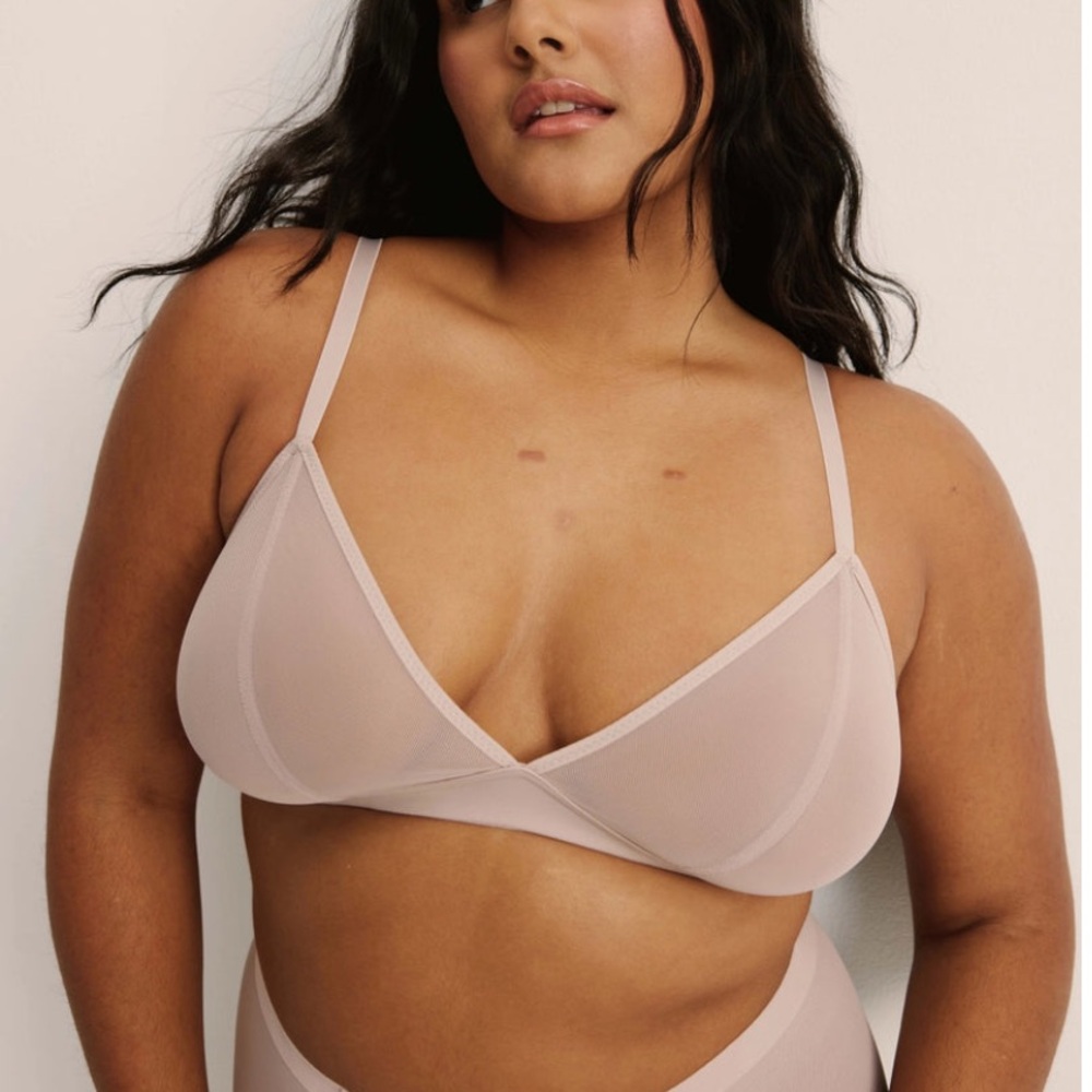 BRAND NEW Knix Mesh Deep-V Bra